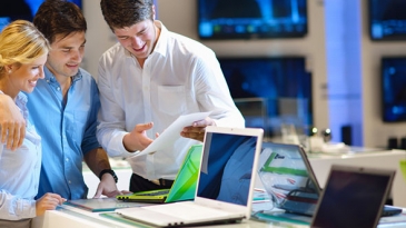 Chia sẻ những tiêu chí chọn thuê Laptop của dân IT chuyên nghiệp