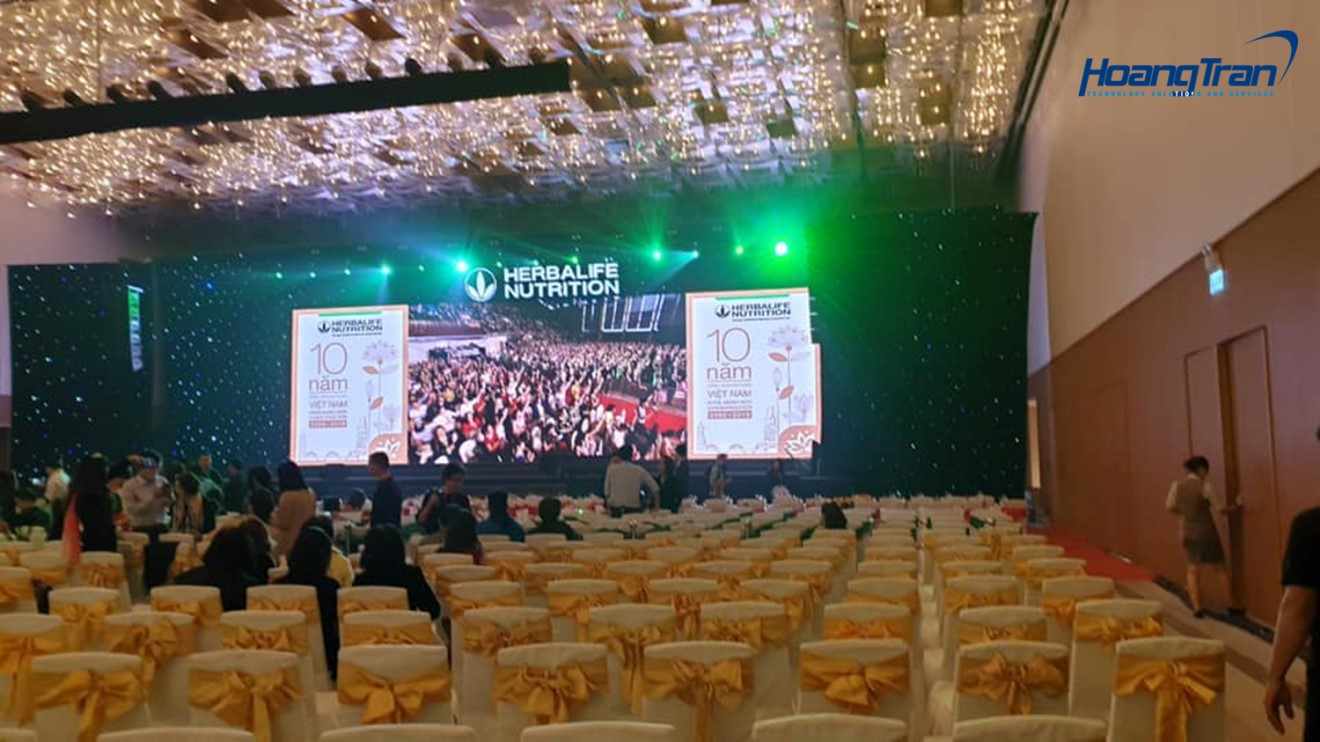 Su kien herbalife tai san khau su kien pham van dong