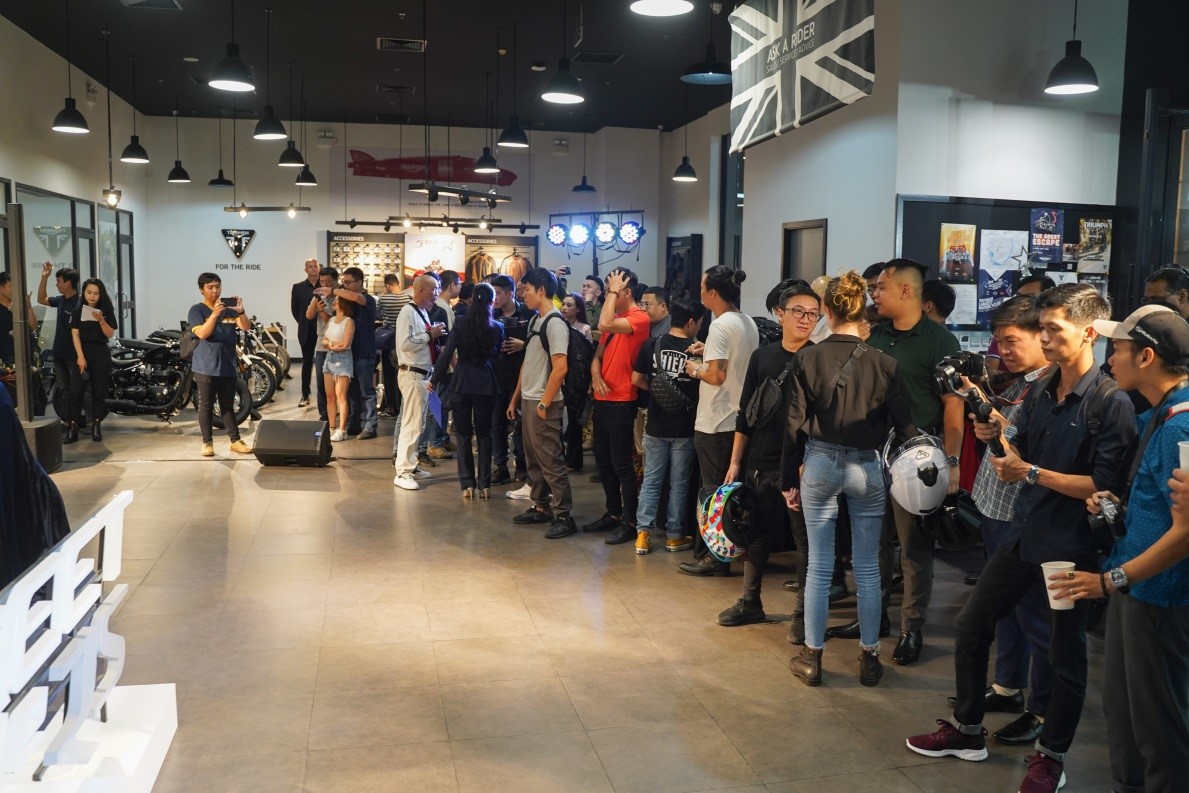 Triển khai hệ thống âm thanh ánh sáng sân khấu