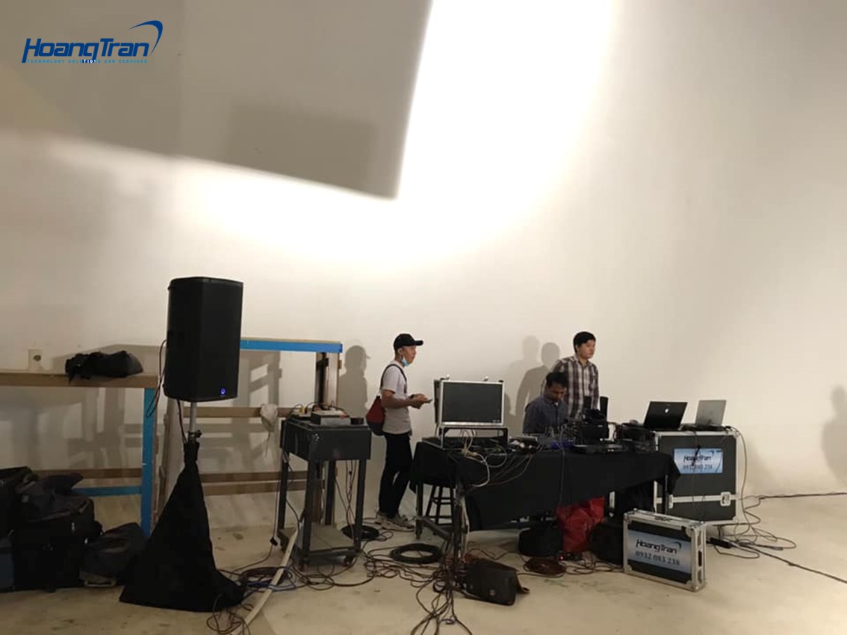 Ky thuat hoang tran set up su kien am thanh anh sang