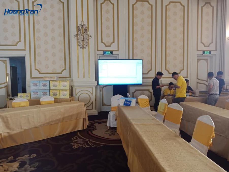 Hoàng Trần cho thuê TV 75 inch tại các sự kiện hội thảo, triển lãm