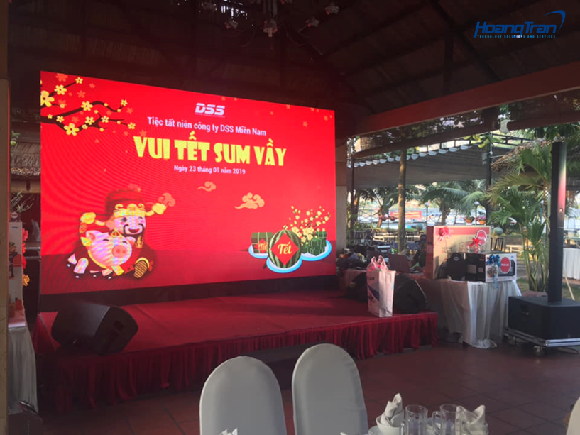 Tat nien cuoi nam thanh cong tot dep nho thiet bi am thanh anh sang