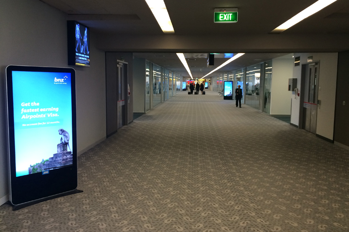 Quang cao bang man hinh tivi lcd la xu huong