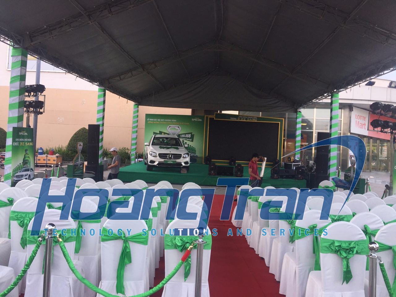 Thue man hinh cam ung - Dong hanh cung Sai gon Special