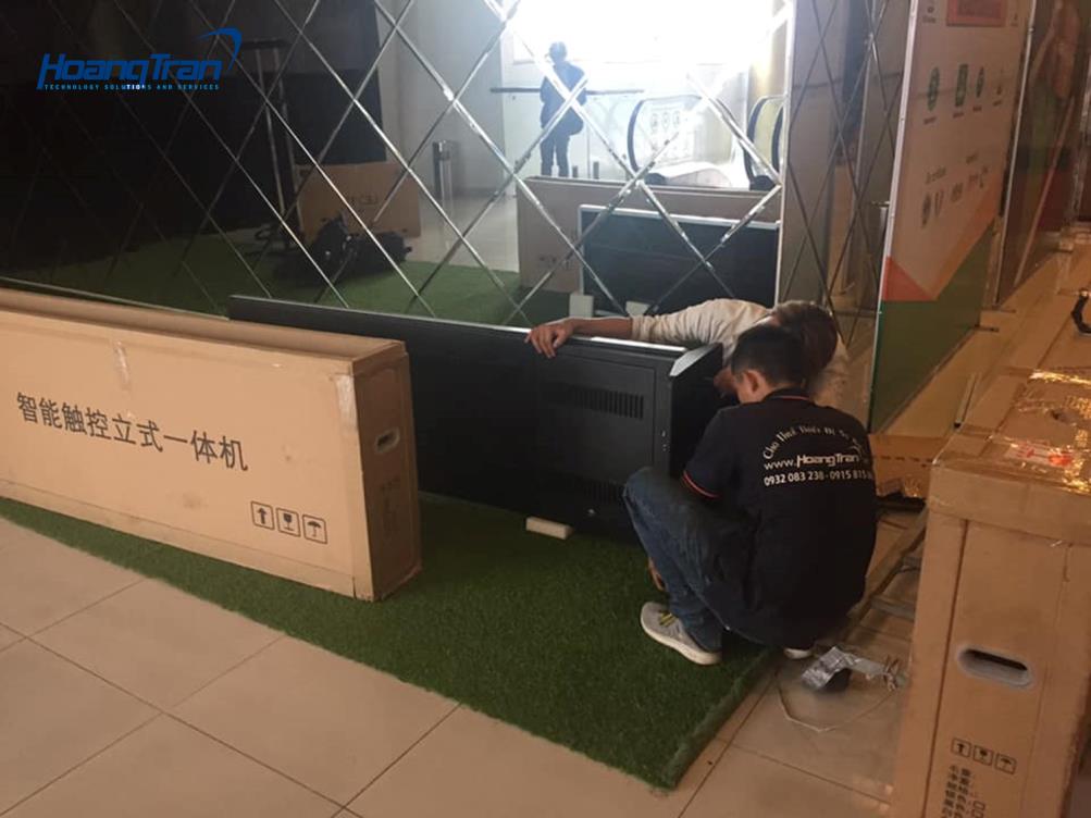 Màn hình quảng cáo đứng