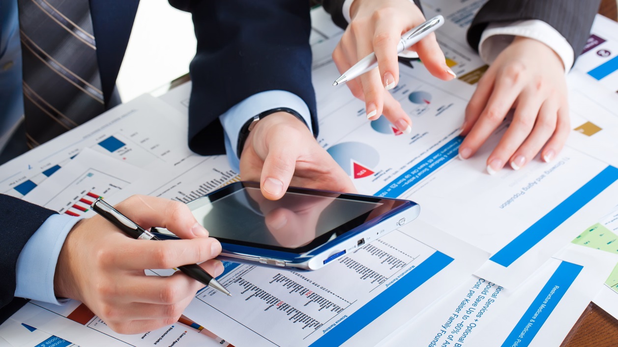 To chuc su kien theo dung tien do