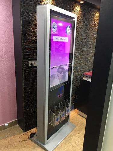 Màn hình quảng cáo dạng đứng chuyên dụng